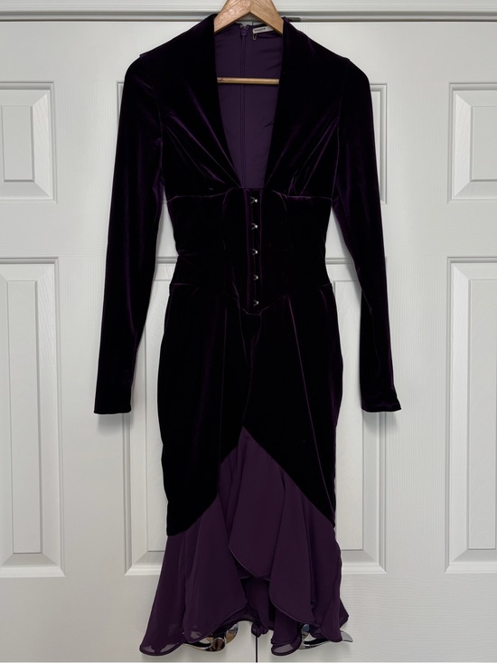 House of CB Dresses & Skirts - House of CB Dress